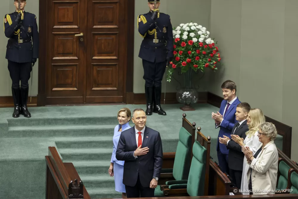 Karol Nawrocki inauguruje prezydenturę. Jasne deklaracje w sprawie euro, migracji i wieku emerytalnego