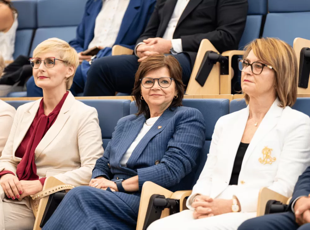 Nowa polityka zdrowotna w endometriozie. Ministerstwo Zdrowia zapowiada konkretny model opieki i diagnostyki