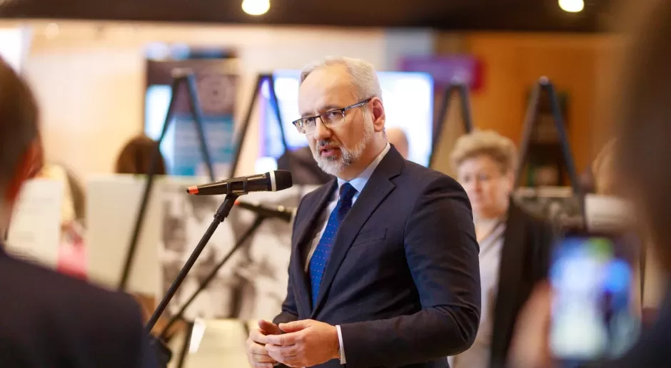 Działali z powodów przynależności politycznej Niedzielskiego. Grozi im do 5 lat więzienia