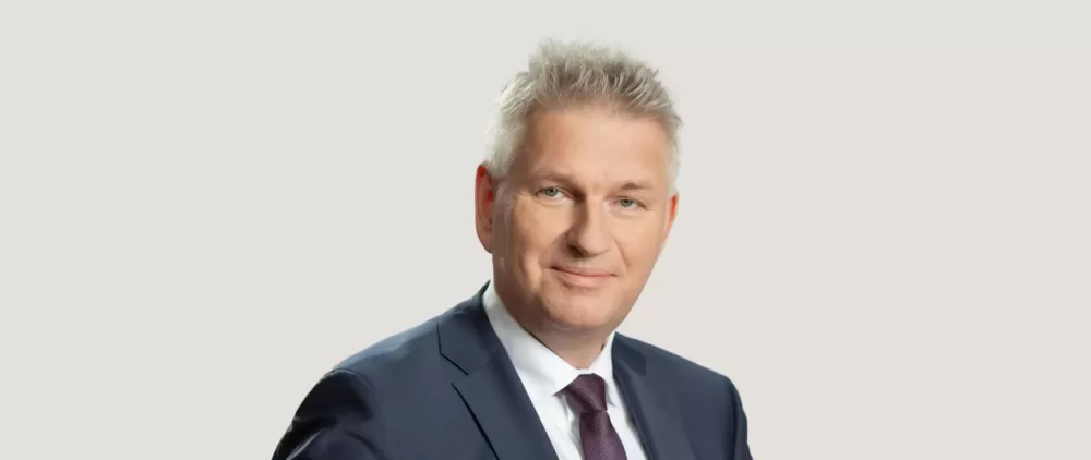 Wiceminister zdrowia odpiera zarzuty o „złośliwość wobec prezydenta elekta”. Nowy zakaz e-papierosów i saszetek nikotynowych trafił do wykazu prac rządu