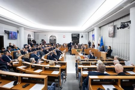 Senat kończy Rok Edukacji Zdrowotnej. Do resortu zdrowia trafi pakiet gotowych rekomendacji
