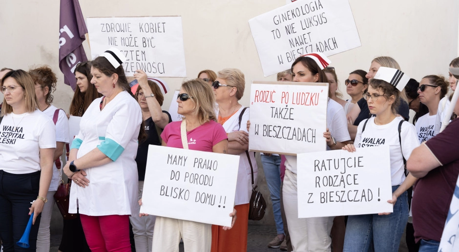 Sprawdziliśmy: takie straty przynoszą szpitalom porodówki. Chodzi o milionowe kwoty