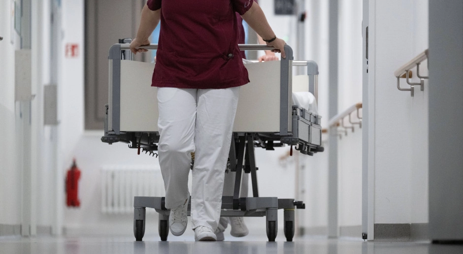 2 razy w roku: egzamin dla pielęgniarek jak dla lekarzy. Rząd szykuje zmiany