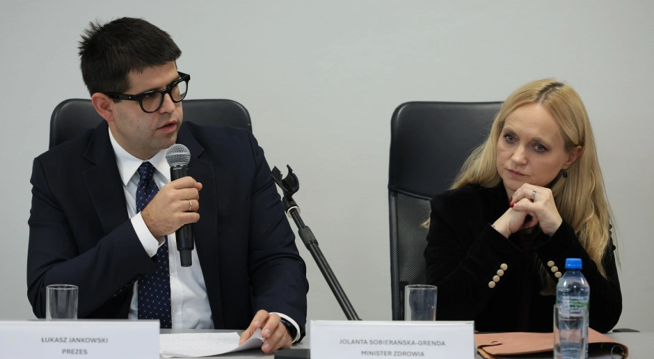 Lekarze stawiają warunek rządowi. "Dzisiejsze pomysły na gaszenie pożarów nie przejdą"