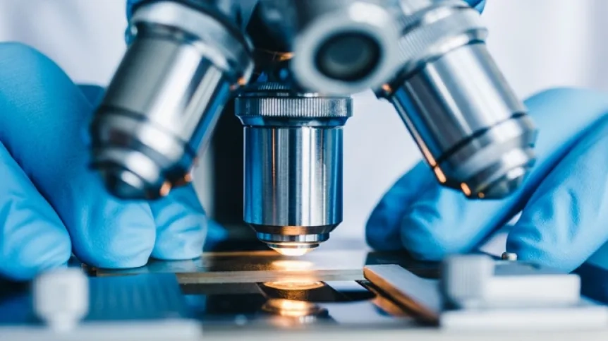 Eksperci z UW o Noblu z chemii: zmienia nasze myślenie o tym, jak powstawało życie